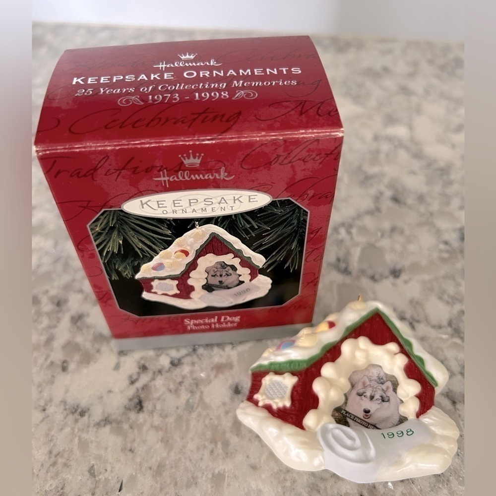 Hallmark Keepsake Special Dog Photo Holder 1998